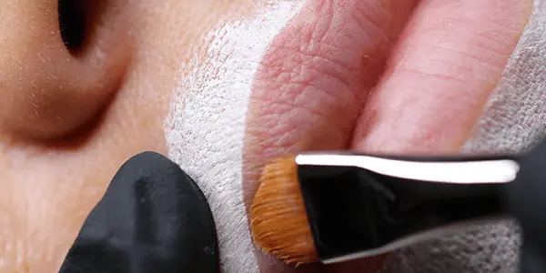 Perfectionnement pigmentation de la bouche effet “lipstick”